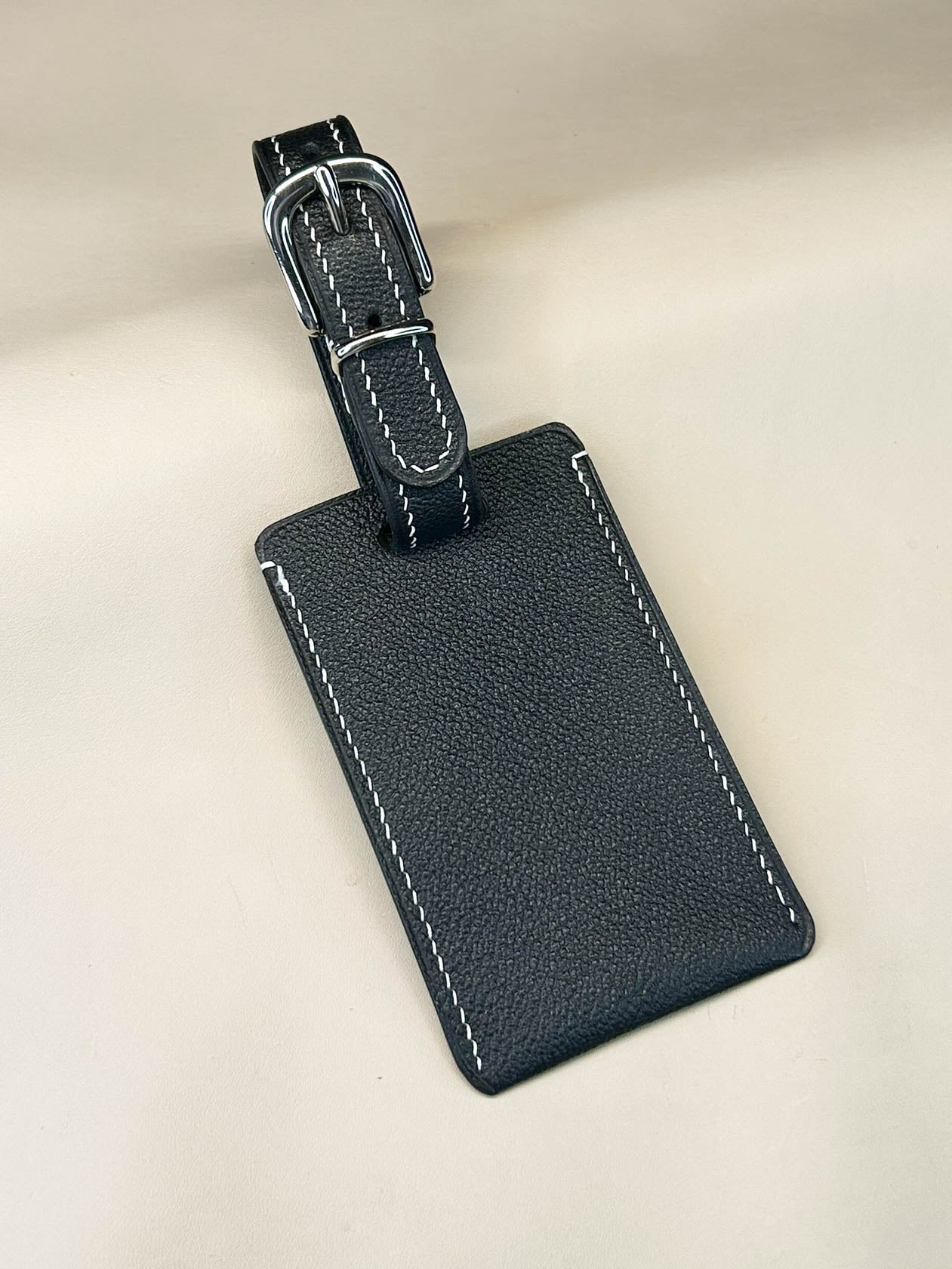 Porte-étiquette artisanal en cuir - L'escale